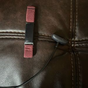 Fitbit - Inspire 2 - great condition with elastic band